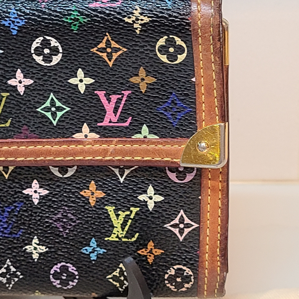 Louis Vuitton Takashi Murakami Vintage Porte Trésor International wallet GUC - Picture 3 of 14